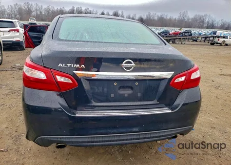 2017 Nissan Altima 2.5 z USA, uszkodzony, nr VIN 1N4AL3AP7HN331932